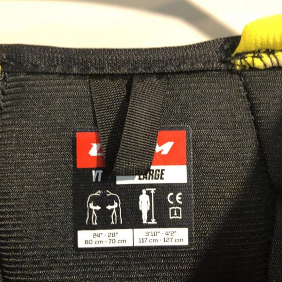 CCM Tacks 9550 Youth Shoulder Pads - Picture 10 of 11